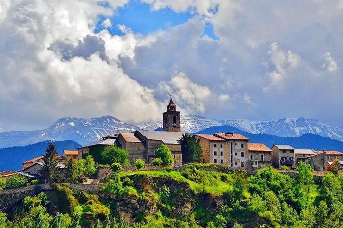 Apartmán Atico Con Encanto En Bellver De Cerdanya Exteriér fotografie