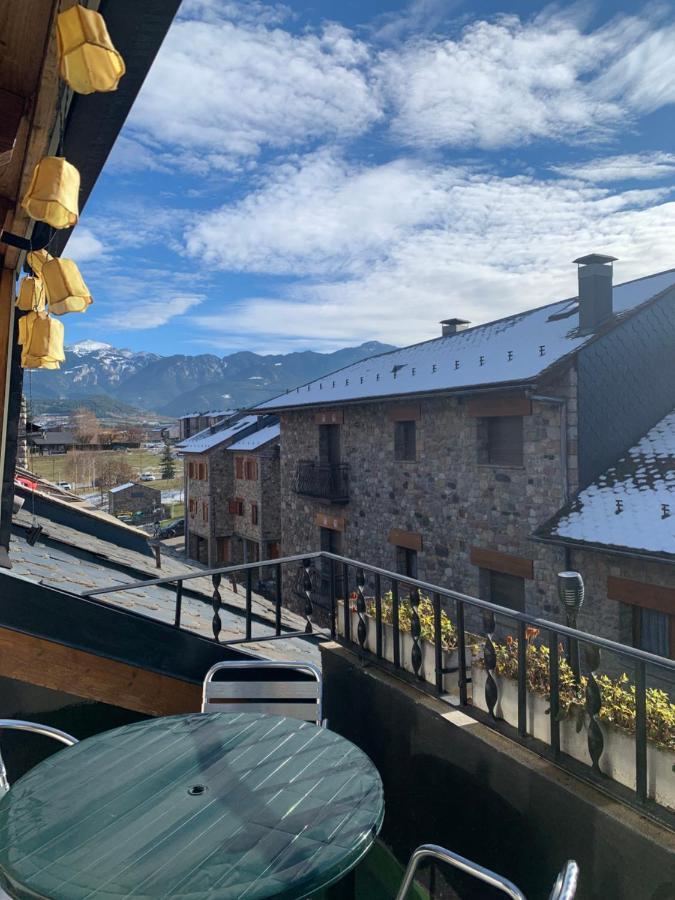 Apartmán Atico Con Encanto En Bellver De Cerdanya Exteriér fotografie