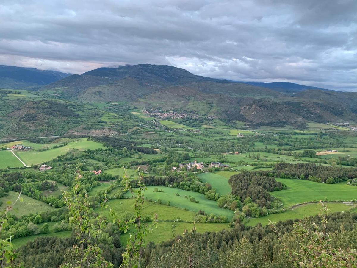 Apartmán Atico Con Encanto En Bellver De Cerdanya Exteriér fotografie