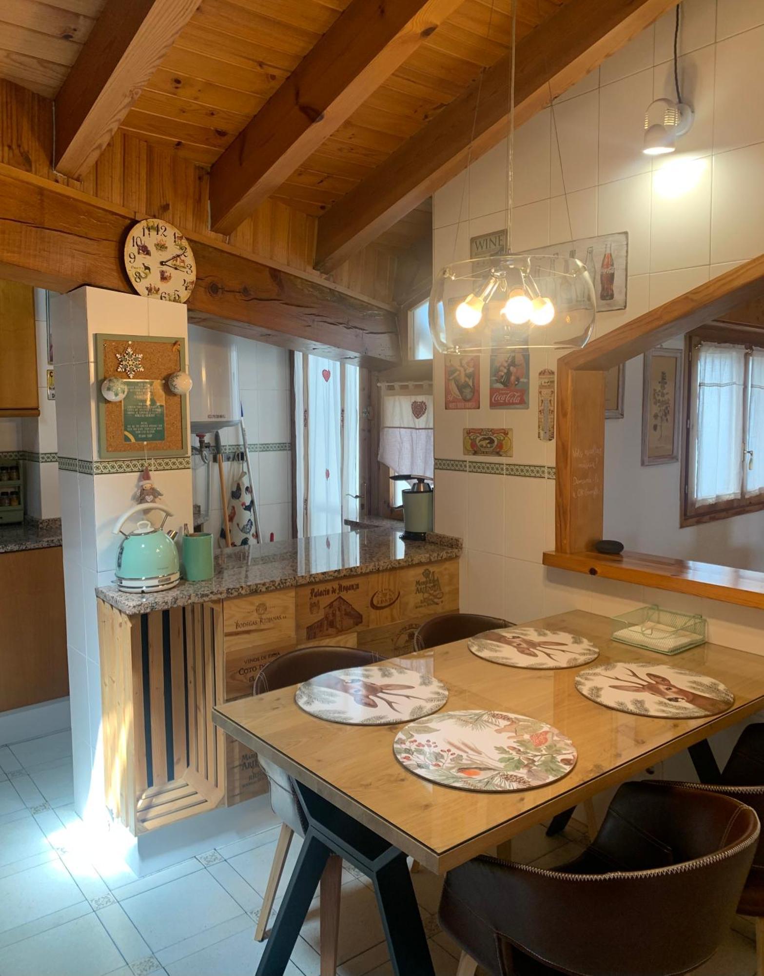 Apartmán Atico Con Encanto En Bellver De Cerdanya Exteriér fotografie