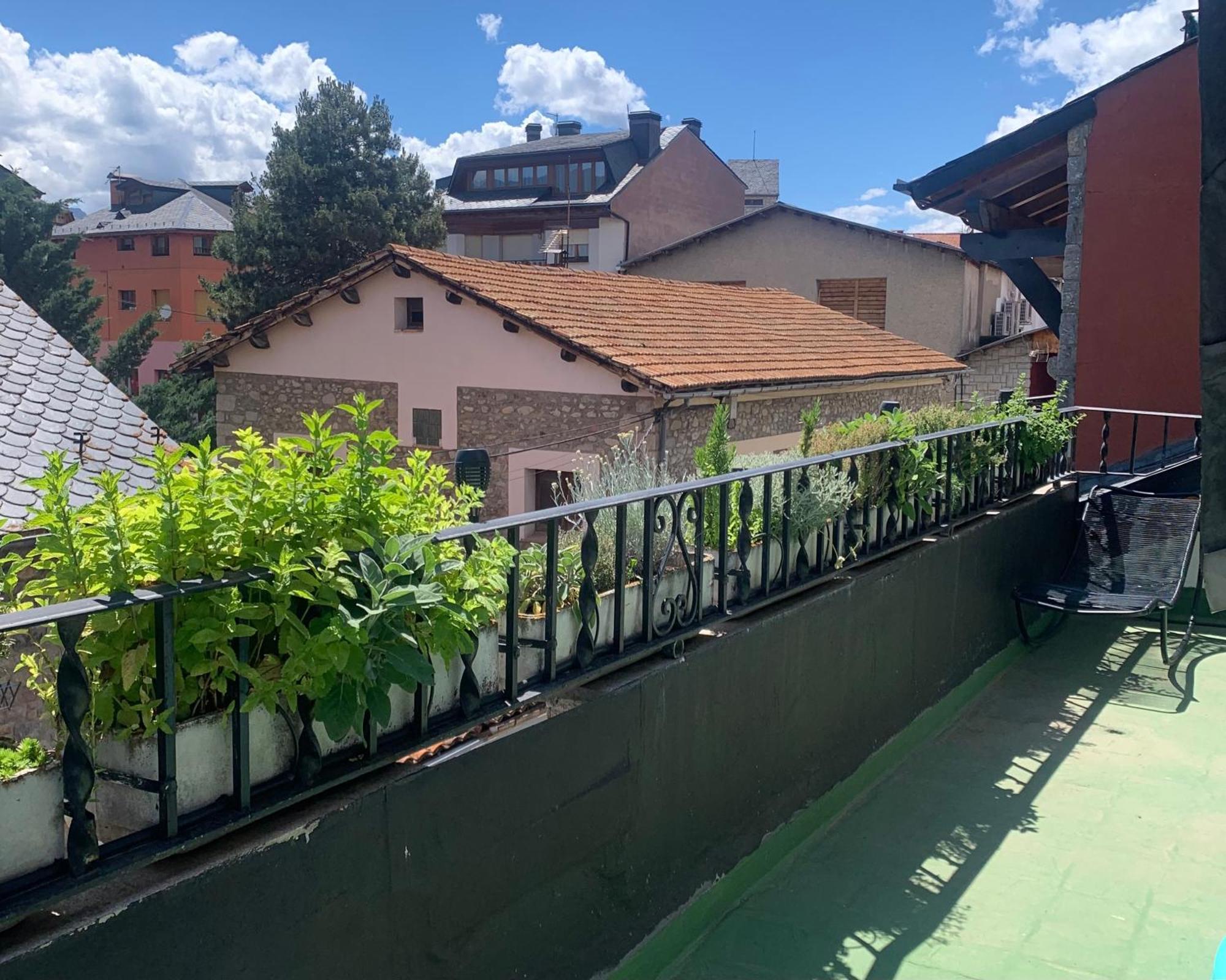 Apartmán Atico Con Encanto En Bellver De Cerdanya Exteriér fotografie